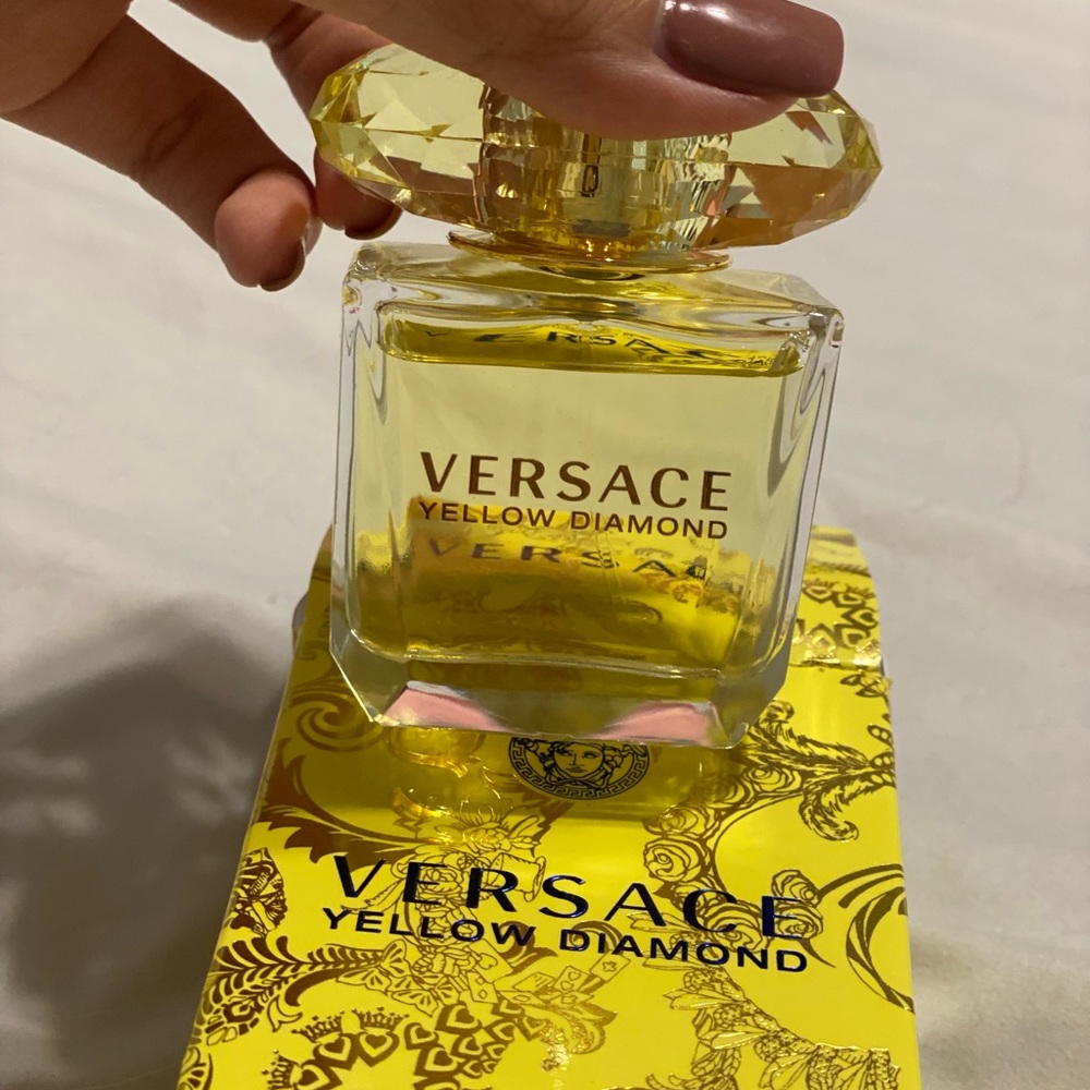 Versace perfume
